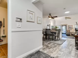 Photo #3: 2221280 Listing