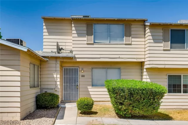 MLS: 2221282 Condo For Sale