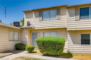 Photo #1: 2221282 Listing