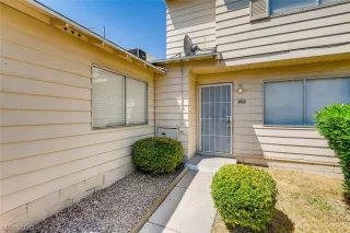 Photo #2: 2221282 Listing