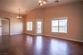 Photo #6: 2221292 Listing 