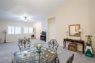 Photo #4: 2221303 Listing