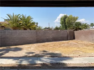 Photo #2: 2221342 Listing 