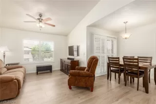 Photo #3: 2221390 Listing 