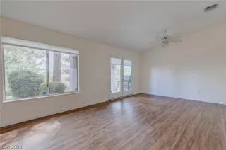 Photo #6: 2221411 Listing