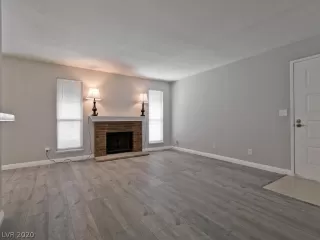 Photo #4: 2221468 Listing