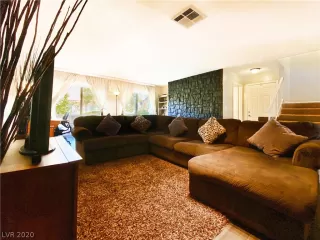 Photo #4: 2221542 Listing 