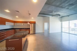 Photo #1: 2221545 Listing