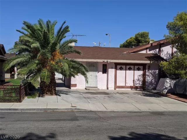 MLS: 2221549 Condo For Sale