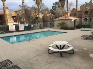 Photo #2: 2221554 Listing