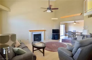 Photo #3: 2221628 Listing