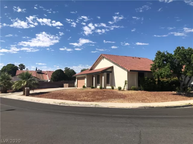 MLS: 2221673 Condo For Sale