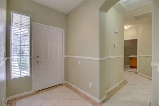 Photo #4: 2221722 Listing