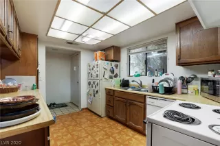 Photo #6: 2221725 Listing