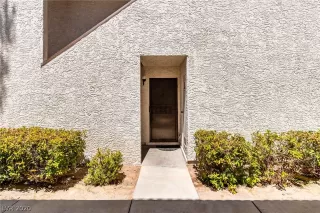 Photo #5: 2221746 Listing 