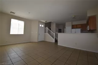 Photo #1: 2221757 Listing 
