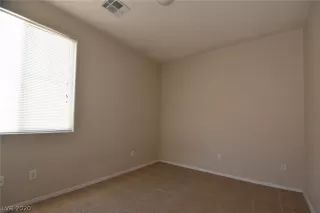 Photo #6: 2221757 Listing 