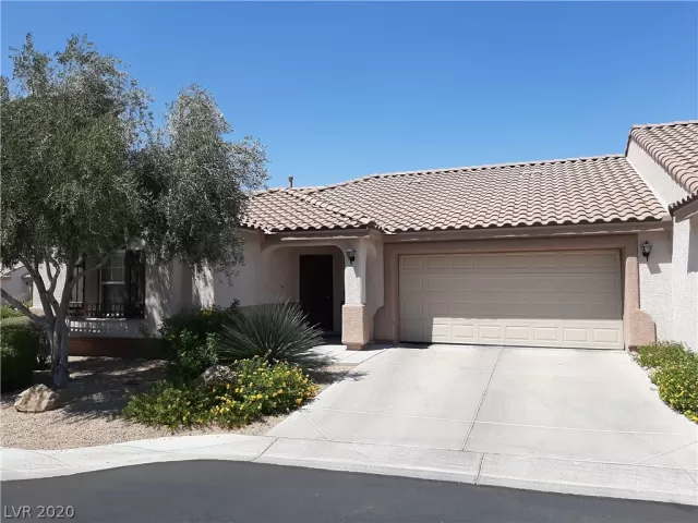 MLS: 2221791 Condo For Sale