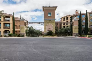 Photo #1: 2221805 Listing 