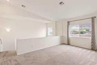 Photo #3: 2221818 Listing