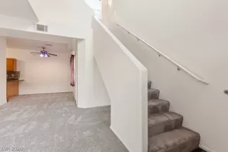 Photo #5: 2221818 Listing