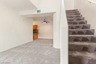 Photo #6: 2221818 Listing