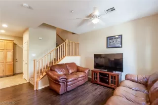 Photo #3: 2221830 Listing 