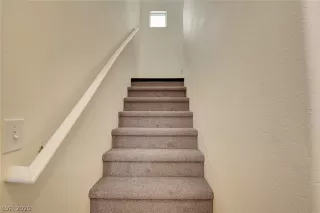 Photo #2: 2221833 Listing 