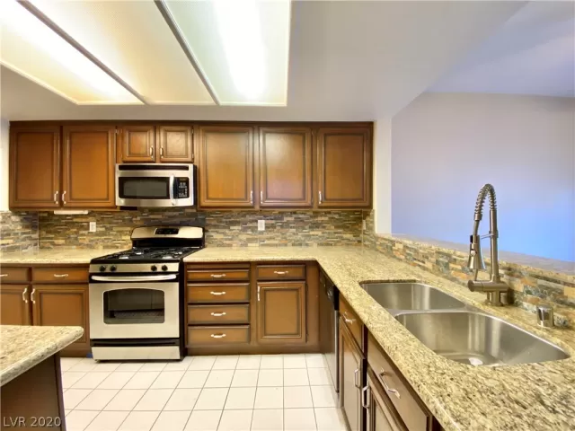 MLS: 2221863 Condo For Sale