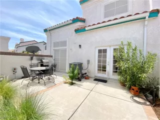 Photo #3: 2221863 Listing 