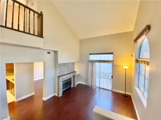 Photo #4: 2221863 Listing 