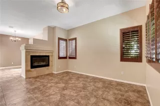 Photo #4: 2221886 Listing