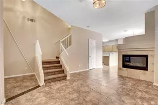 Photo #5: 2221886 Listing