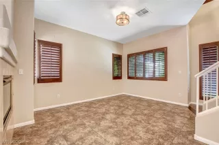 Photo #6: 2221886 Listing