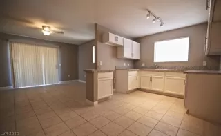 Photo #2: 2221933 Listing 