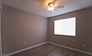 Photo #5: 2221933 Listing 