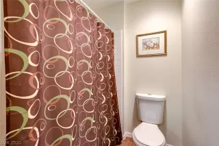 Photo #6: 2221945 Listing