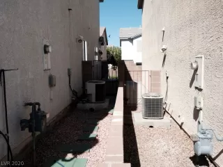 Photo #1: 2221984 Listing 