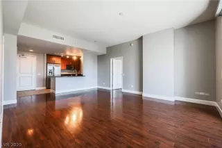 Photo #5: 2222008 Listing 