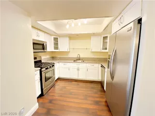 Photo #6: 2222086 Listing 