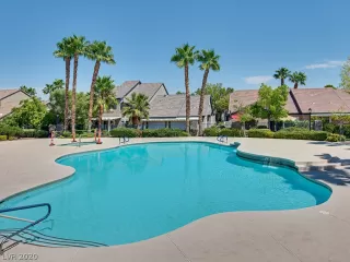 Photo #2: 2222123 Listing