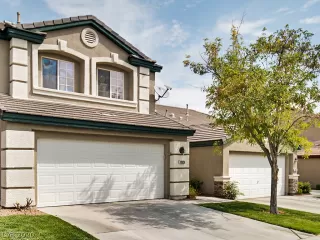 Photo #3: 2222123 Listing