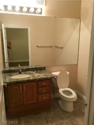 Photo #5: 2222140 Listing