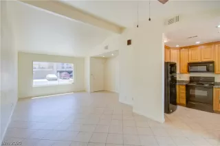 Photo #2: 2222185 Listing