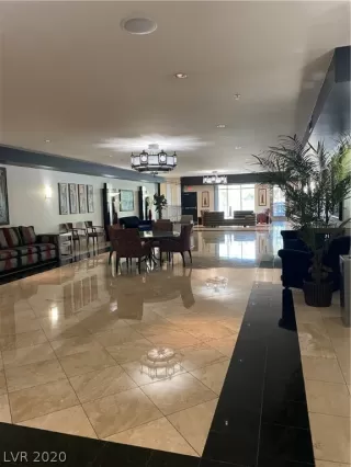 Photo #5: 2222213 Listing