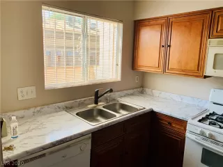 Photo #6: 2222222 Listing