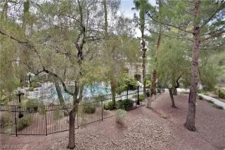 Photo #4: 2222242 Listing