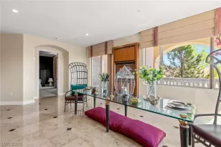 Photo #4: 2222246 Listing