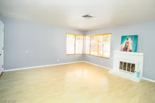 Photo #5: 2222247 Listing