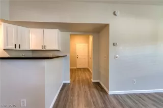 Photo #6: 2222366 Listing